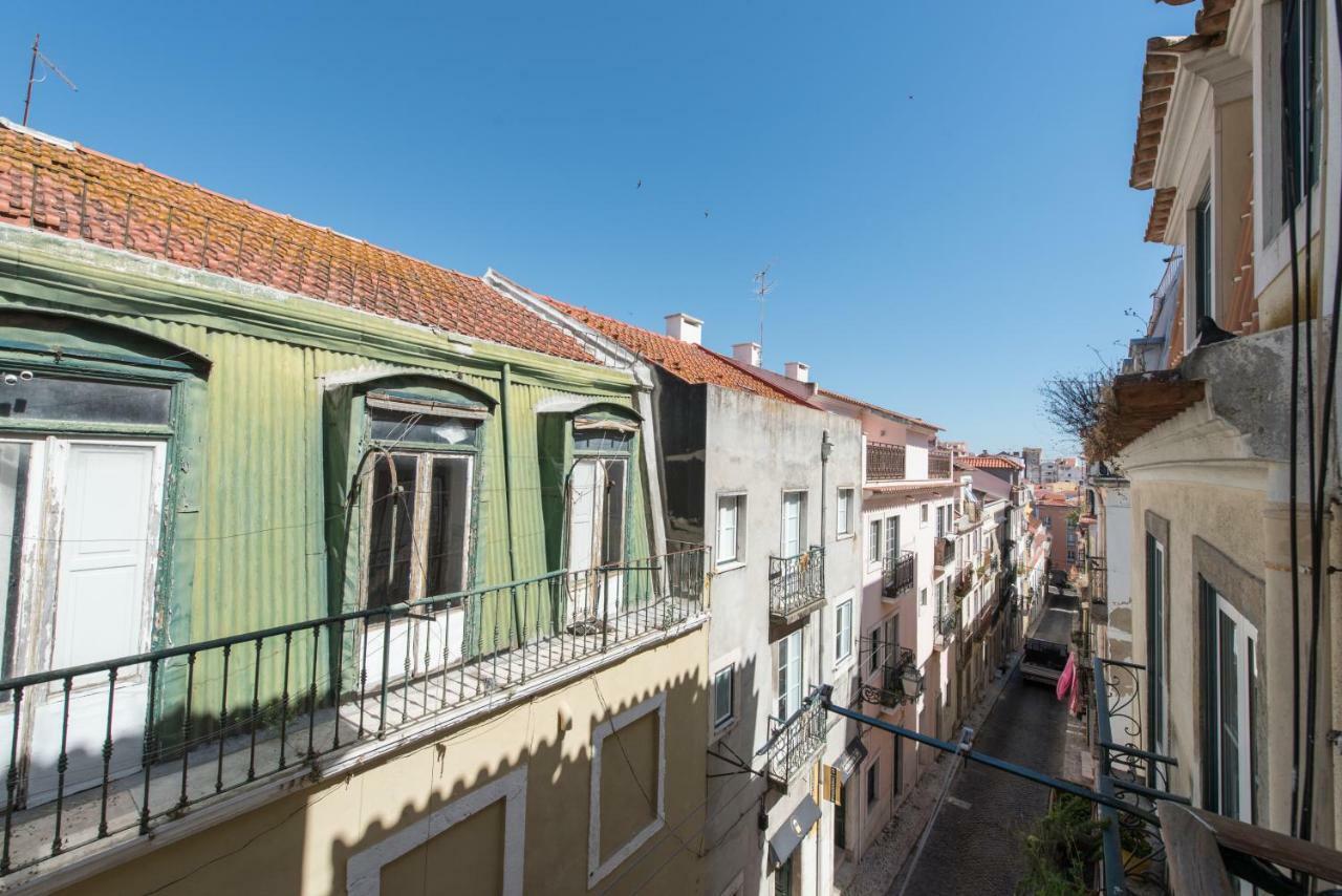 Cozy Apartment In Historic Center Lisbon Exterior photo