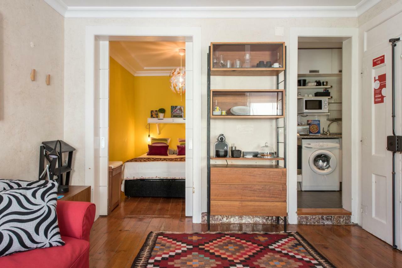 Cozy Apartment In Historic Center Lisbon Exterior photo